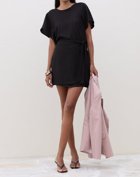Blusa Ampla de Manga Curta - Preto
